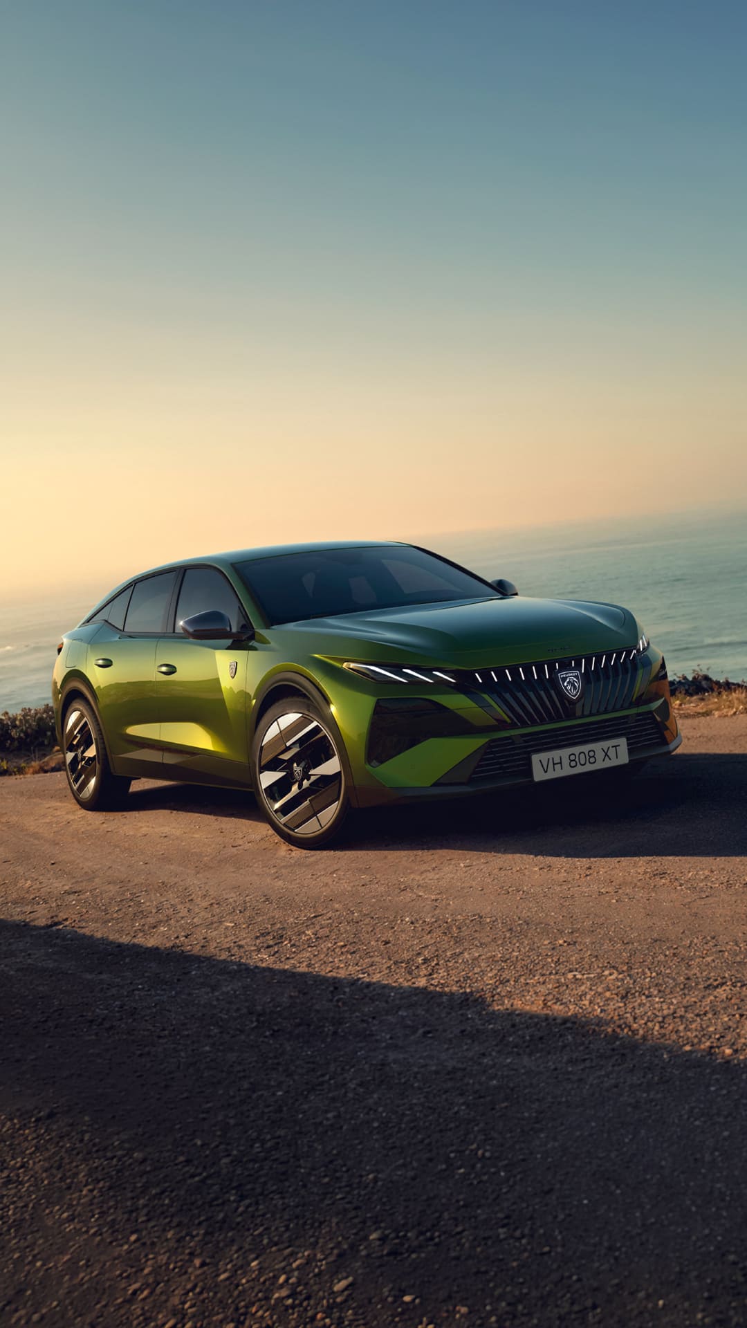 NEW PEUGEOT 408 | プジョー公式サイト