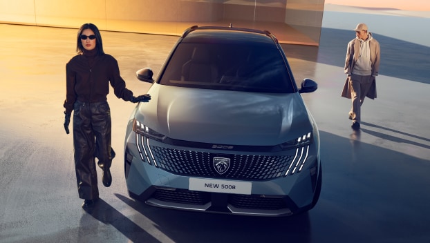NEW PEUGEOT 5008 | プジョー公式サイト